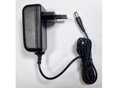 ElectroBase ® Barošanas bloks 18W 12VDC 1.5A konektors 5.5/2.1 rozetē spraužams melns