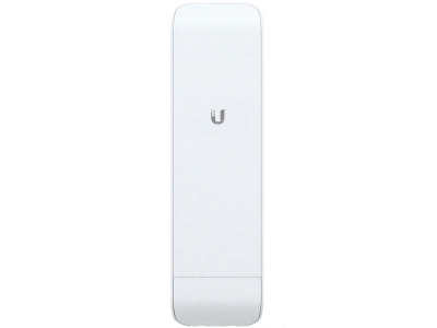 UBIQUITI airMAX NanoStation M2; 2.4 GHz frequency band; Plug-and-play integration with airMAX antennas. NSM2(EU)