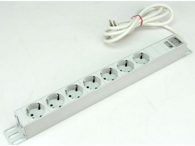 Rittal - Steckdosenleiste (Rack - einbaufähig) - 7 Ausgangsstecker - 1U (7240.210)