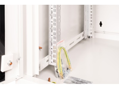 DIGITUS® 12HE Wandgehäuse - Grau, RAL 7035 - 48,3 cm (19) (DN-19 12U-6/6)